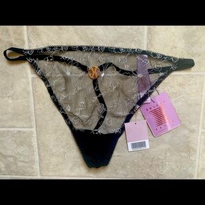 NEW! Plus mesh thong - SavageXFenty